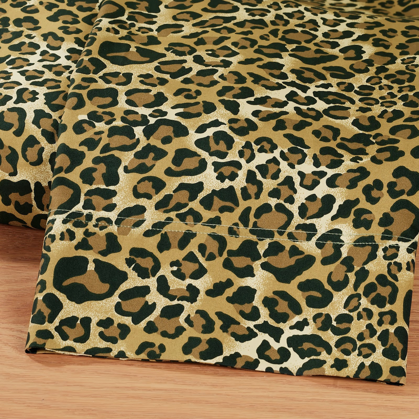 Cheetah wallpaper for bedroom - beautiful desktop wallpapers 2014
