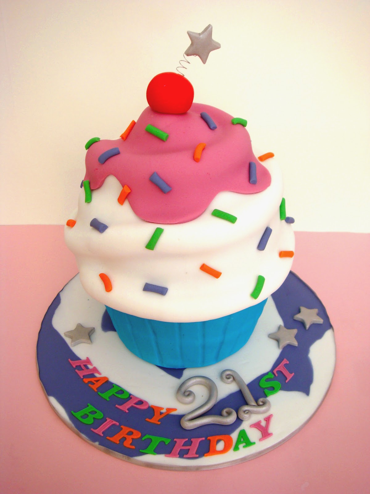 cupcake cake pan Photo
