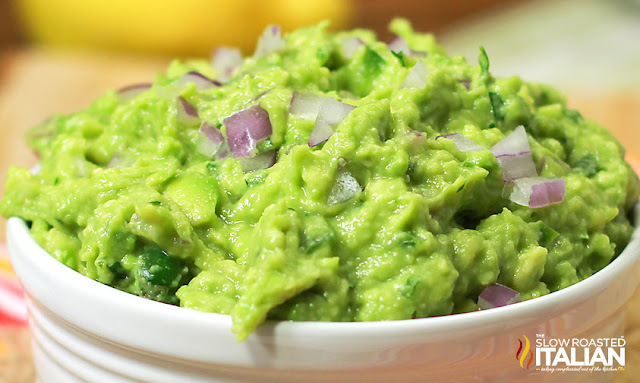 http://www.theslowroasteditalian.com/2013/10/the-best-ever-guacamole-copycat-chipotle-restaurant-recipe.html