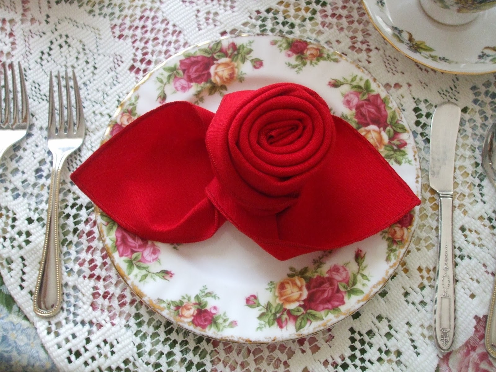 Rosemary's Sampler Napkin Folding a Rose