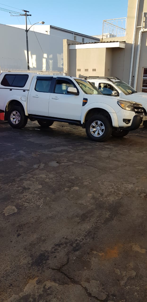 GumTree OLX cars and bakkies for sale in Cape Town. olx Used Vehicles for Sale, dealer July 2018