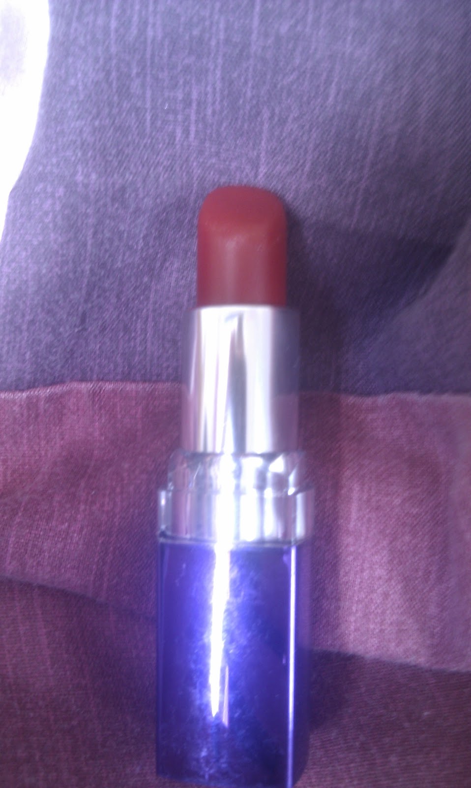 Lipstick Monday's Rimmel Diva Red