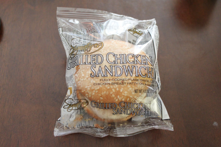 FitCopMom 10 Minute Meals Grilled Chicken Breast Sandwich & Veggies