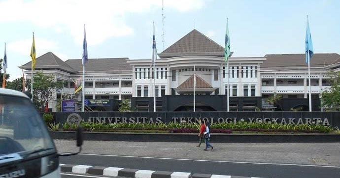 Penerimaan Calon Mahasiswa Baru Uty 2021 2022 Penerimaan Mahasiswa Baru 2021