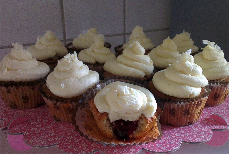 Rote-Grütze-Cupcakes