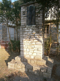 μνημείο πεσόντων στο Λιμνοχώρι Φλώρινας