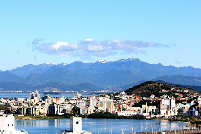 Morro do Cambirela com neve ainda ao meio dia