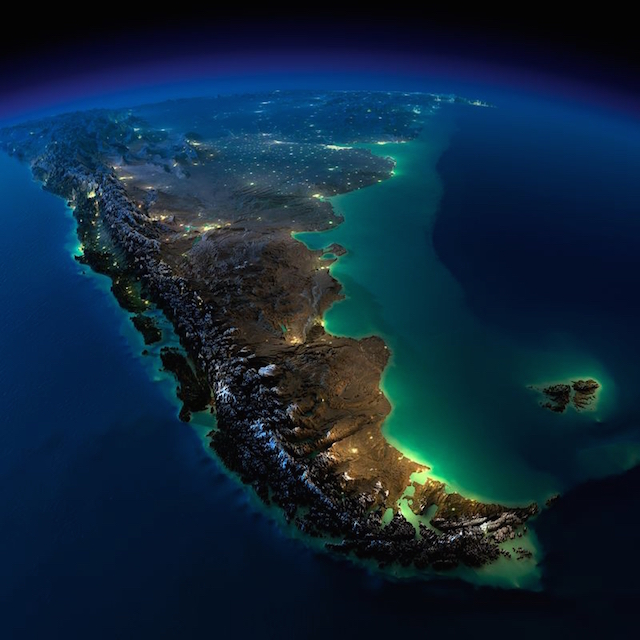 صور مذهلة للأرض التقطت ليلاً من الفضاء الخارجي بواسطة وكالة الفضاء الأمريكية ناسا 4