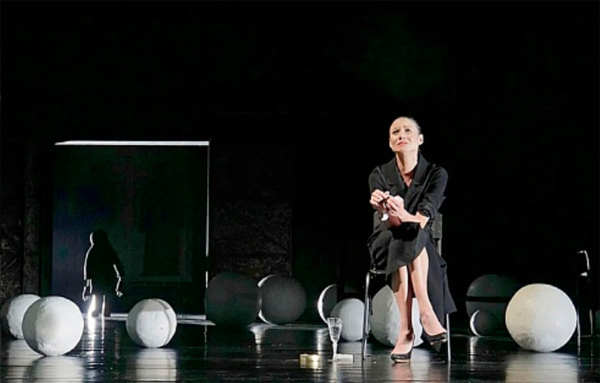 спектакли читать