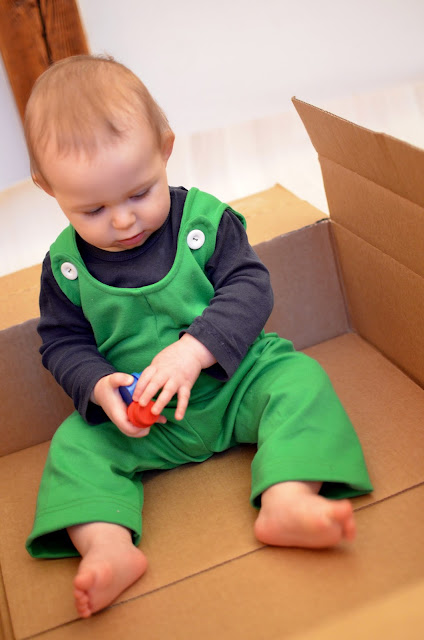 Babyhose aus weichem Stoff, Schnittmuster und e-Book