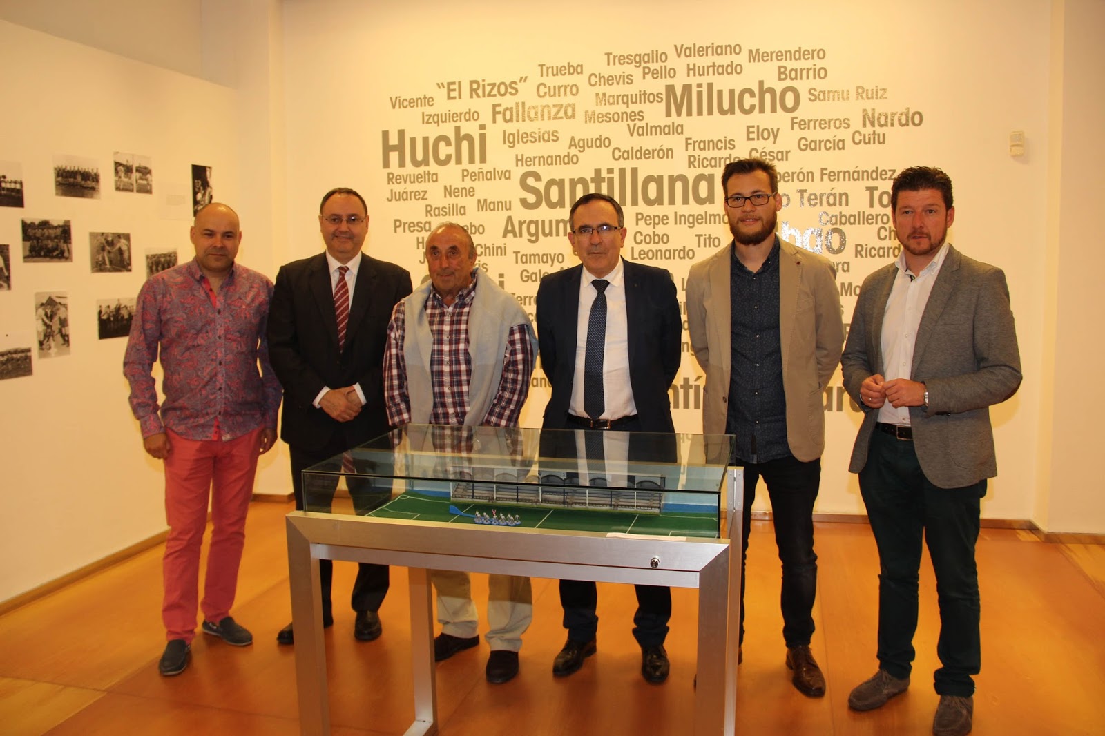 Torrelavega, cruce de caminos Torrelavega Inaugurada en la sala Mauro