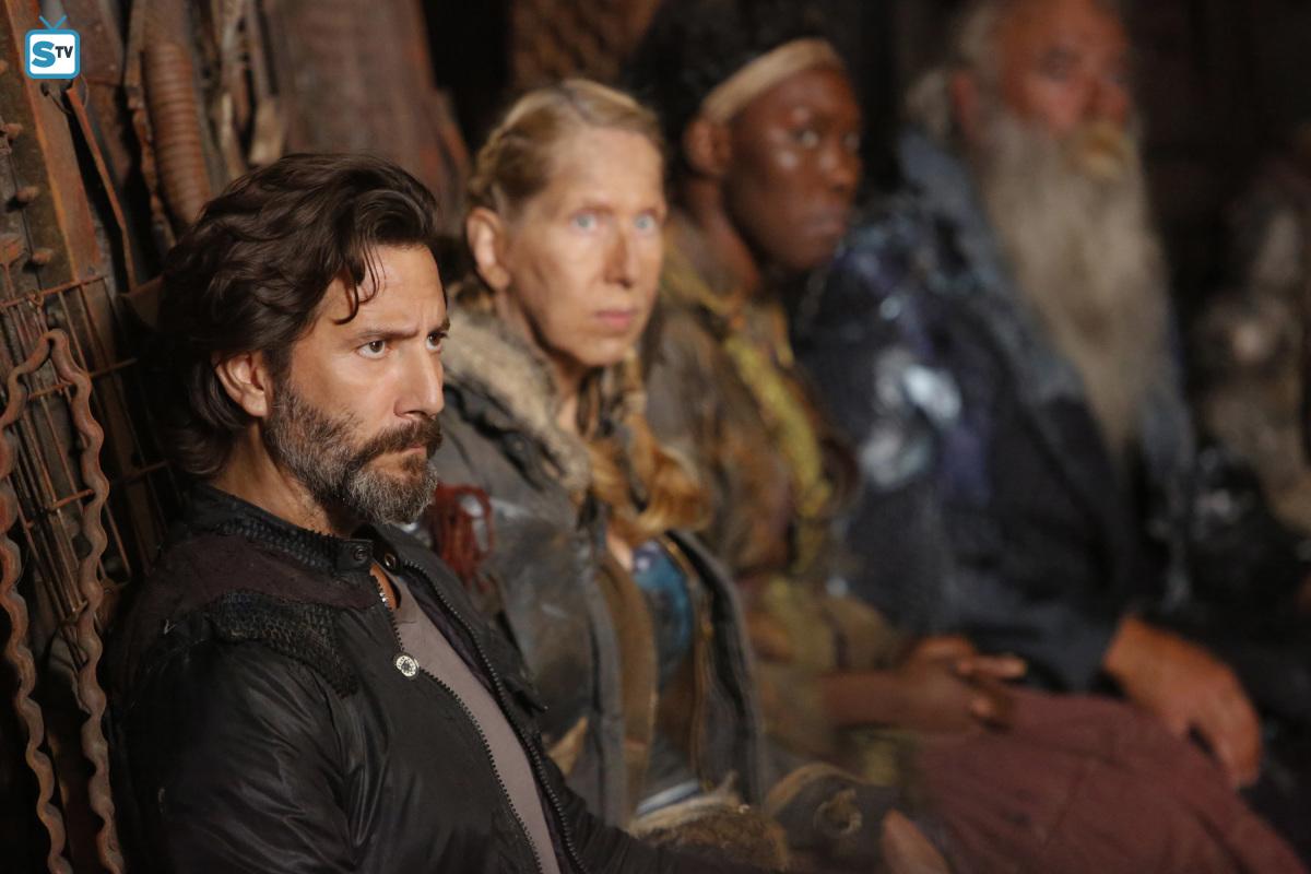 4x02heavyliesthecrown