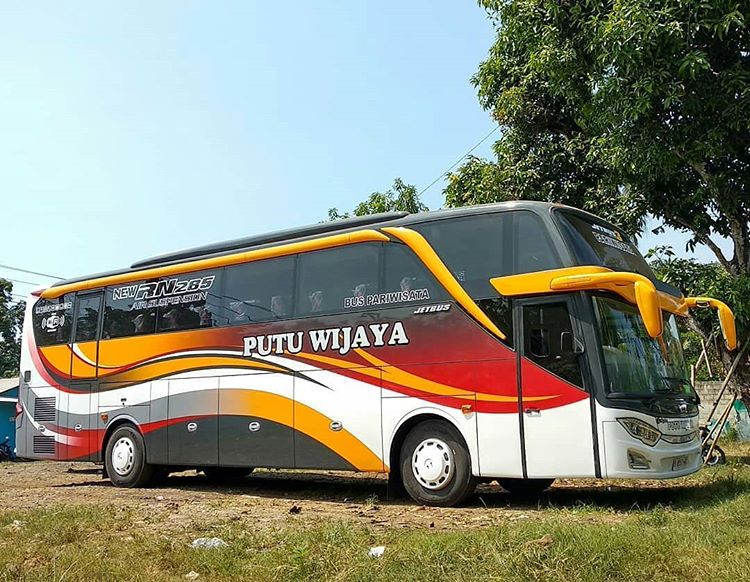 Surabaya Bus Pariwisata Center Kabupaten Sidoarjo: Gerbang Wisata Jawa Timur yang Baru