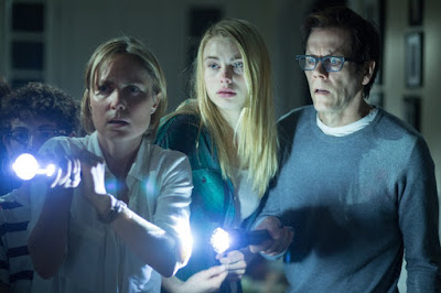 Kevin Bacon, Radha Mitchell and Lucy Fry in The Darkness (2016)