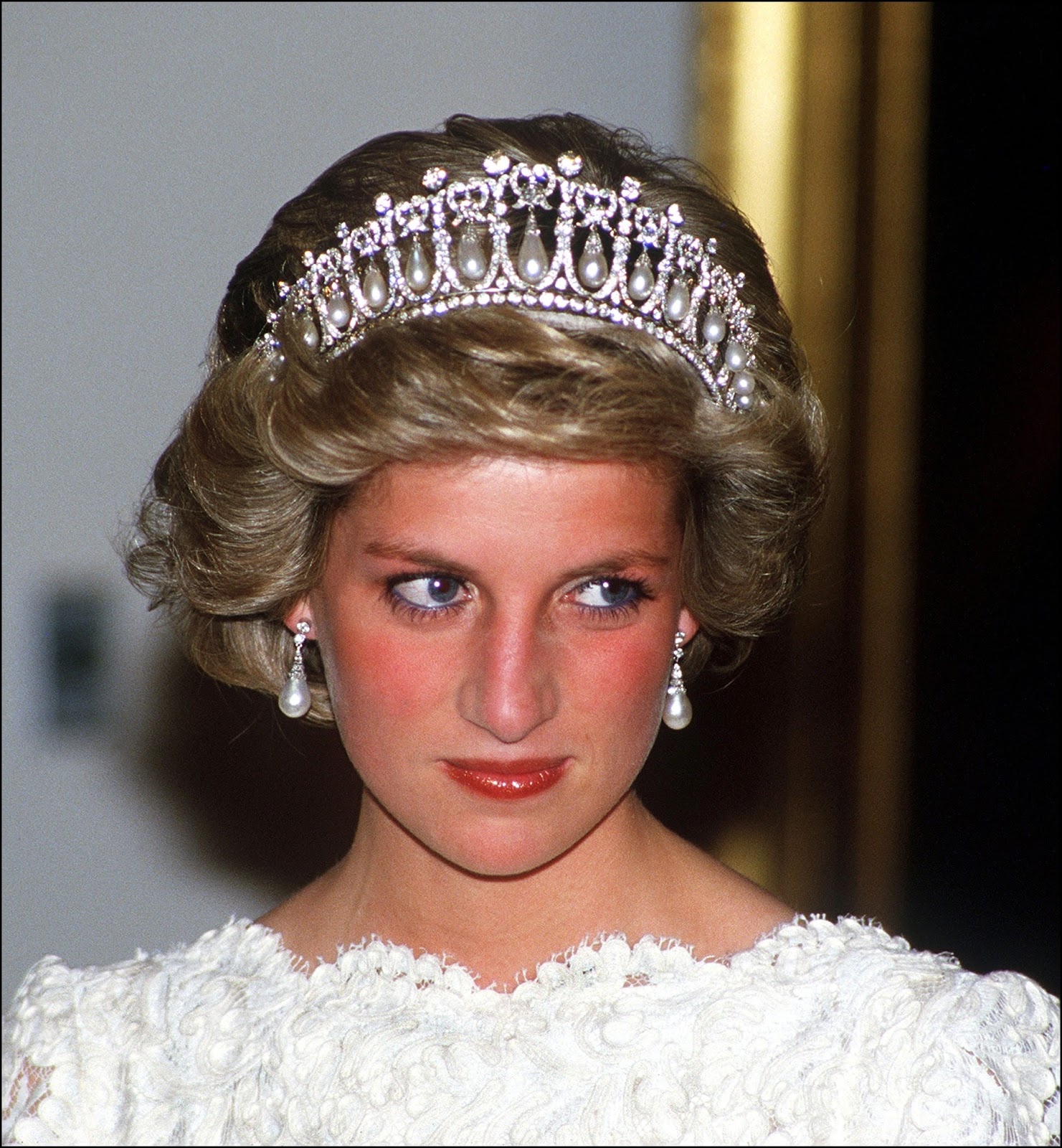 Lista 96+ Foto Las Mejores Fotos De Lady Diana Mirada Tensa