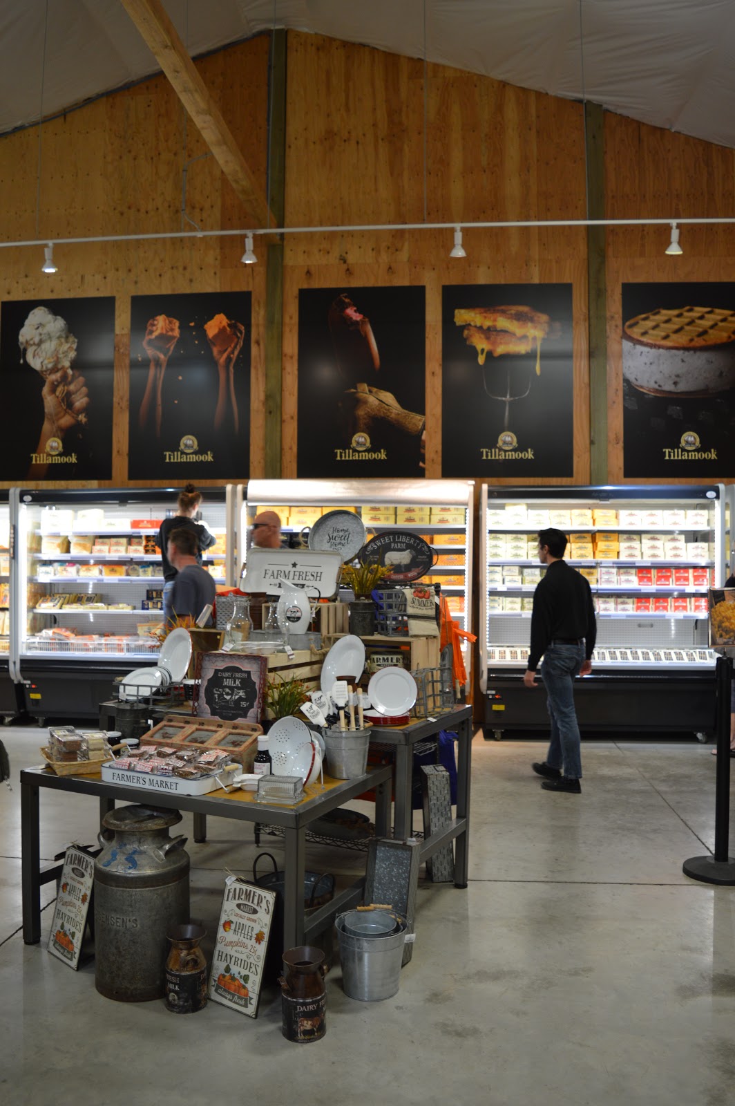 A Visit to the Tillamook Cheese Factory