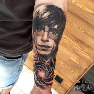 Tatuajes de Stephen Hawking