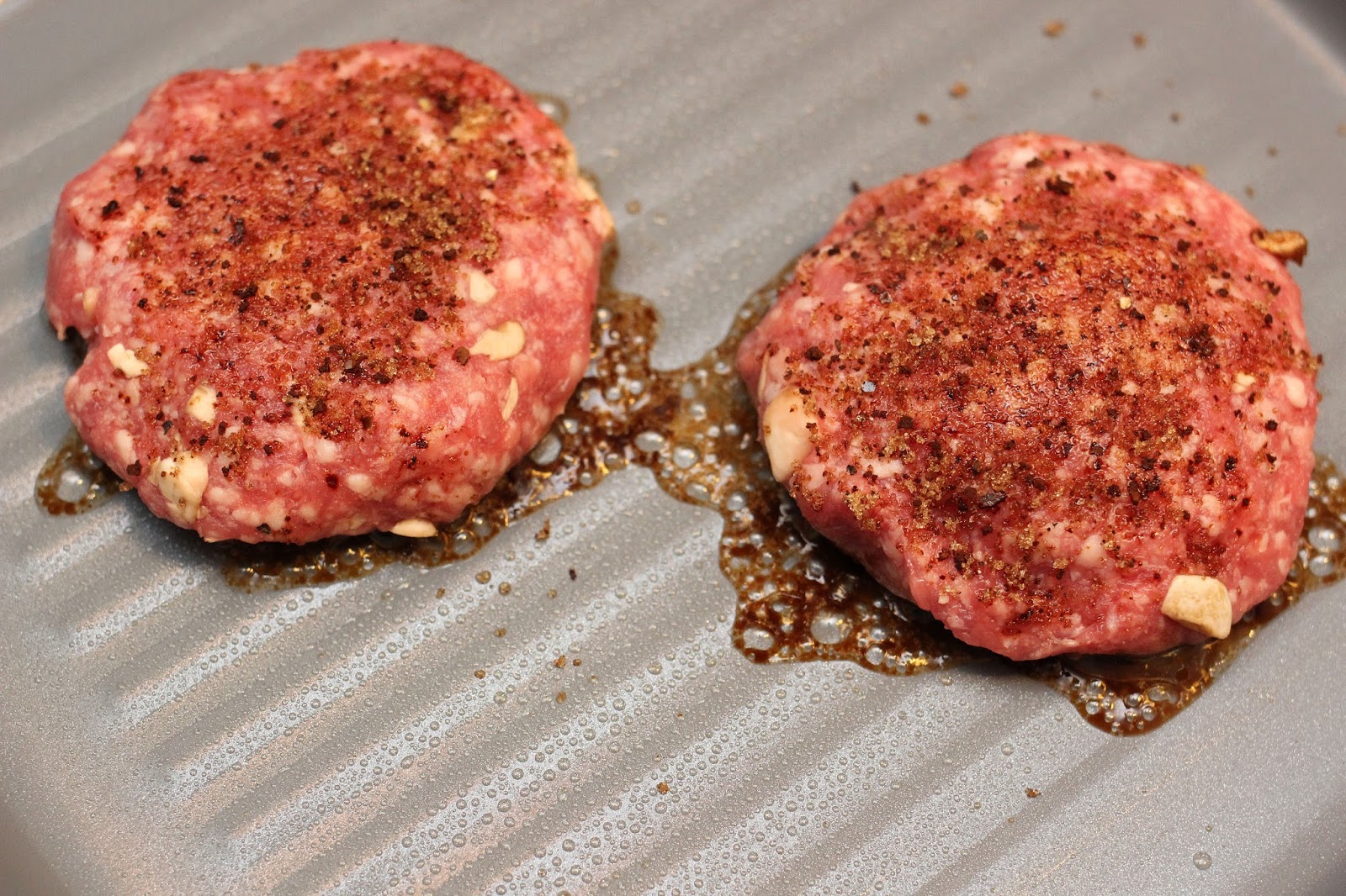 Recipe Coffee Rubbed Lamb Burger with Bloody Mary Aioli chicago