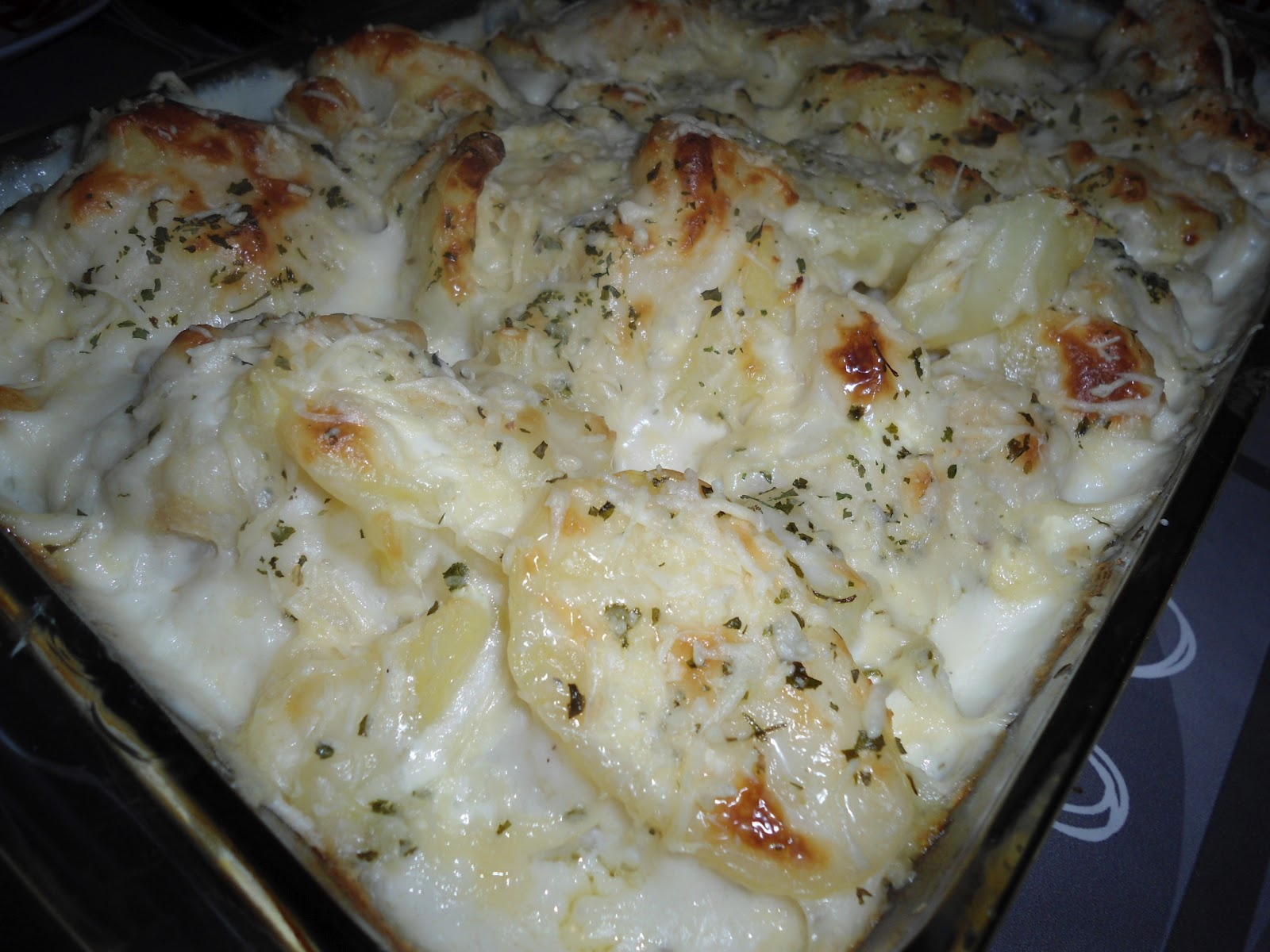 Cuisine de Siham: Gratin de choux fleur à la sauce béchamel