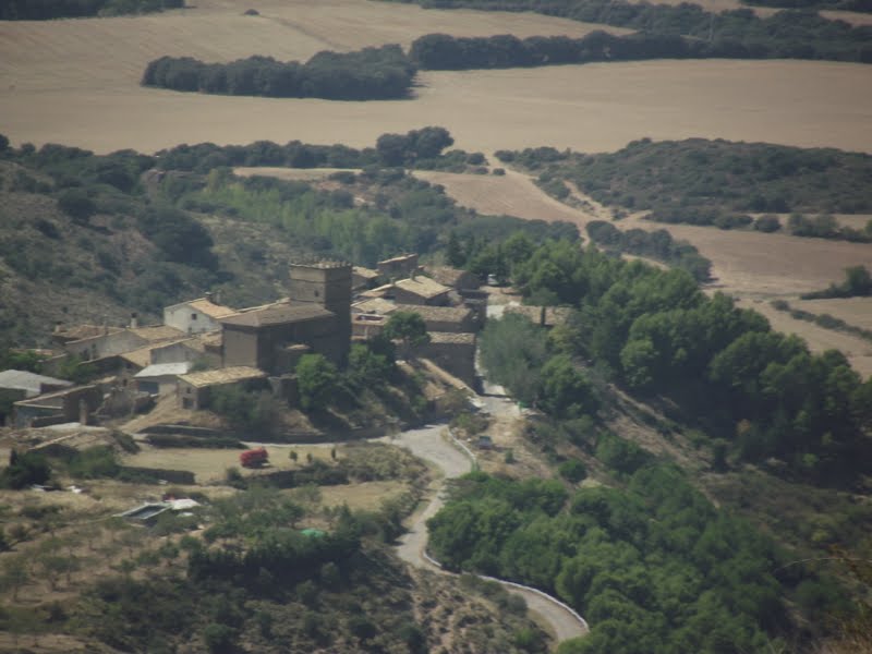 Este tejado tranquilo Santa Eulalia de la Peña y cima del Salto de Roldán