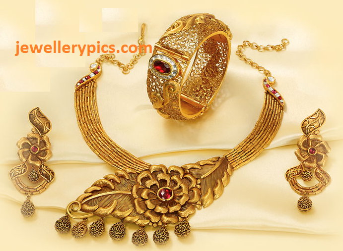 Saravana stores earrings designs Clearance