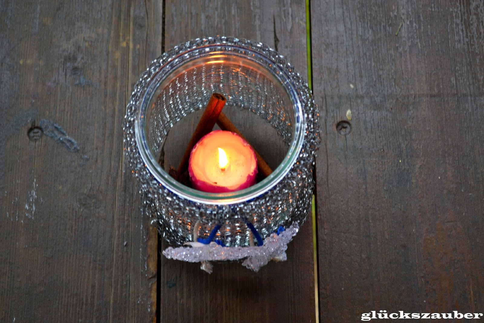 glückszauber : Basteln mit Kindern: Weihnachtliches Teelicht aus Weckglas glückszauber : Basteln mit Kindern: Weihnachtliches Teelicht aus Weckglas