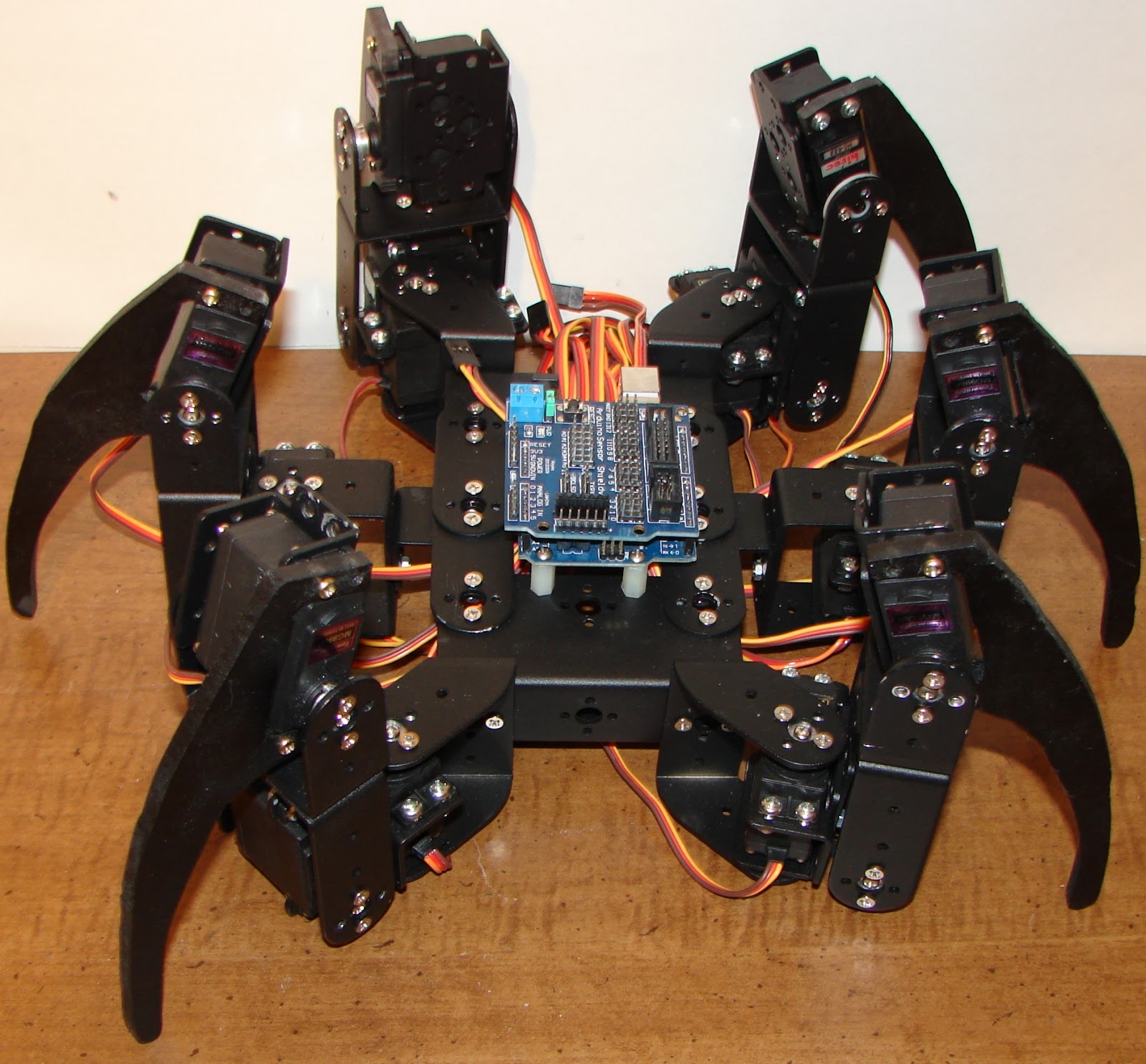 My Commentary and Technical help: Arduino Powered Hexapod/Spider 18 DOF ...