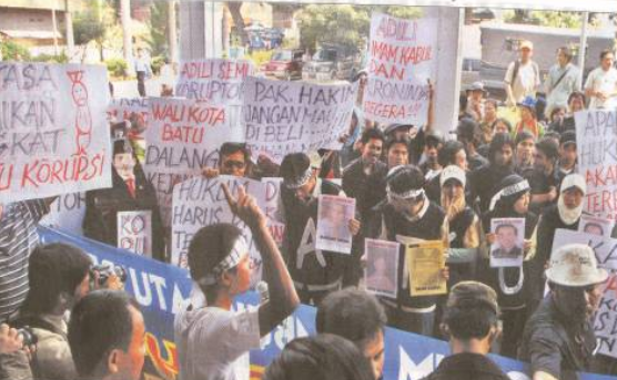 Kamu Harus Tahu, Inilah Landasan Yuridis Konstitusional HAM di Indonesia! Kamu Harus Tahu, Inilah Landasan Yuridis Konstitusional HAM di Indonesia!