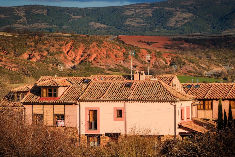 Ruta de los pueblos rojos de Segovia. Villacorta