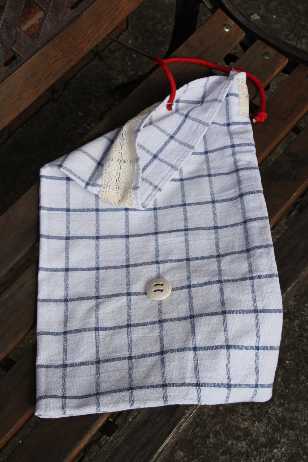 Su Sews SoSo 101 things to do with a tea towel...