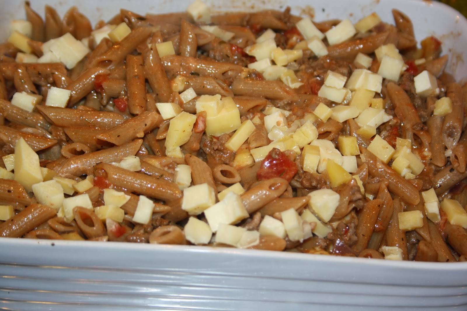 Ruokasurffausta Juustoinen jauhelihapastavuoka