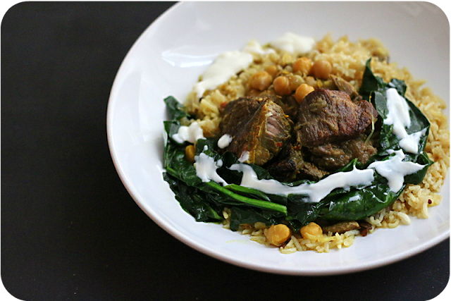 Lamm mit Sambhar Masala, Spinat, Kichererbsen und Joghurt auf Vadouvan-(Vadagam)Reis | Arthurs Tochter Kocht von Astrid Paul Lamm mit Sambhar Masala, Spinat, Kichererbsen und Joghurt auf Vadouvan-(Vadagam)Reis | Arthurs Tochter Kocht von Astrid Paul