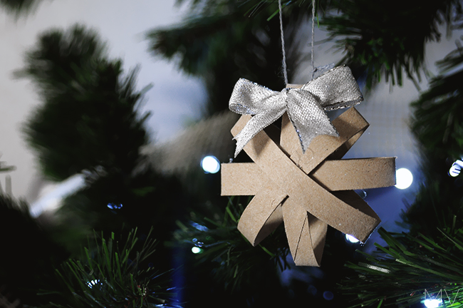 5 MINUTES CHRISTMAS TREE ORNAMENTS DIY