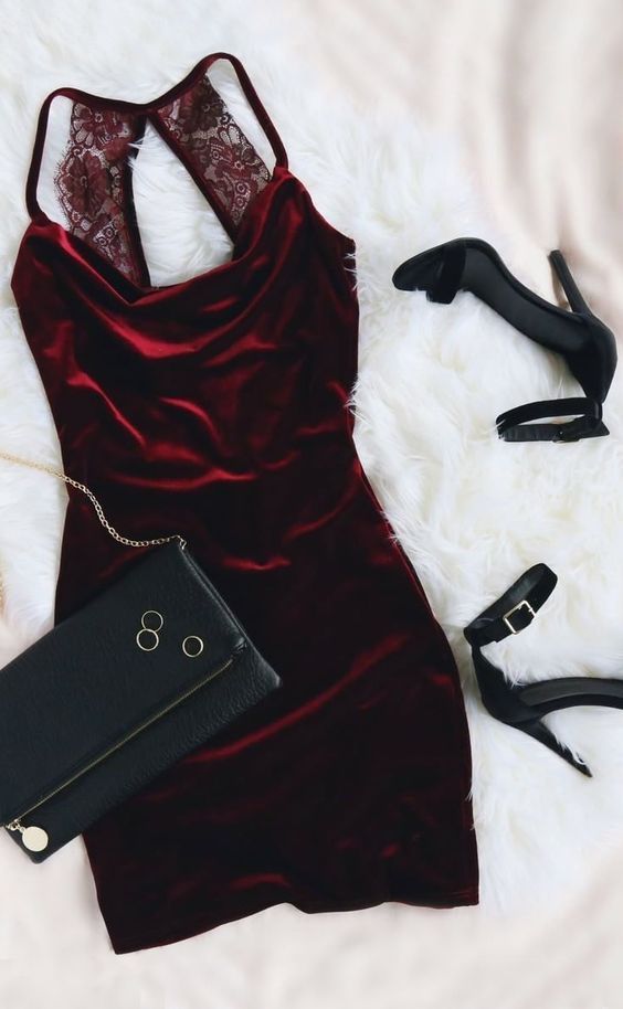 Fαshiση Gαlαxy 98 ☯ Off sleeve Red Wine velvet Dress with heel sandal