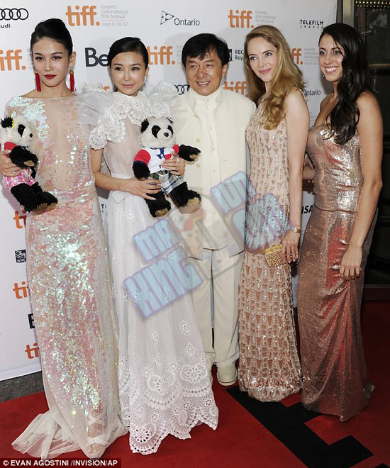 Foto Hot Yao Xingtong Dengan Pakaian Transparan Saat Dengan Jackie Chan