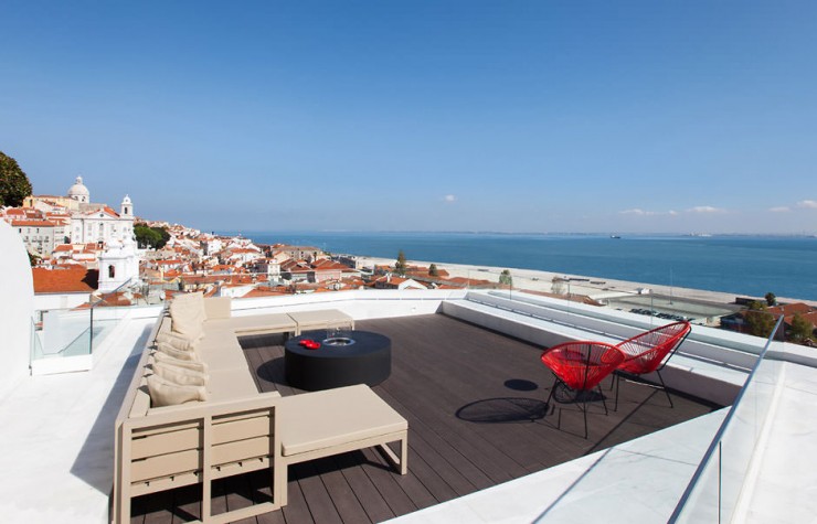 Top 10 Things to See and Do in Portugal - Stay at Memmo Alfama when in Lisbon