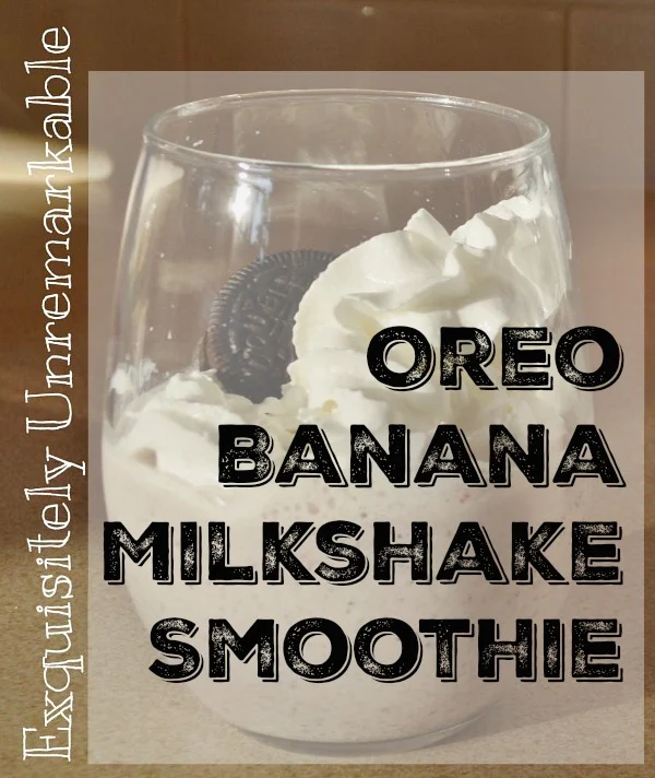 Oreo banana milkshake smoothie text over photo of smoothie
