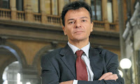 Stefano Fassina e Pd denunciano : Virginia Raggitaglia i fondi ai centri antiviolenza sulle donne