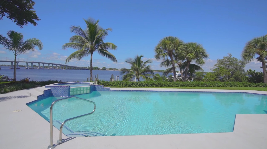 Tour 19 N River Rd, Stuart FL vs. 20 Interior Design Photos