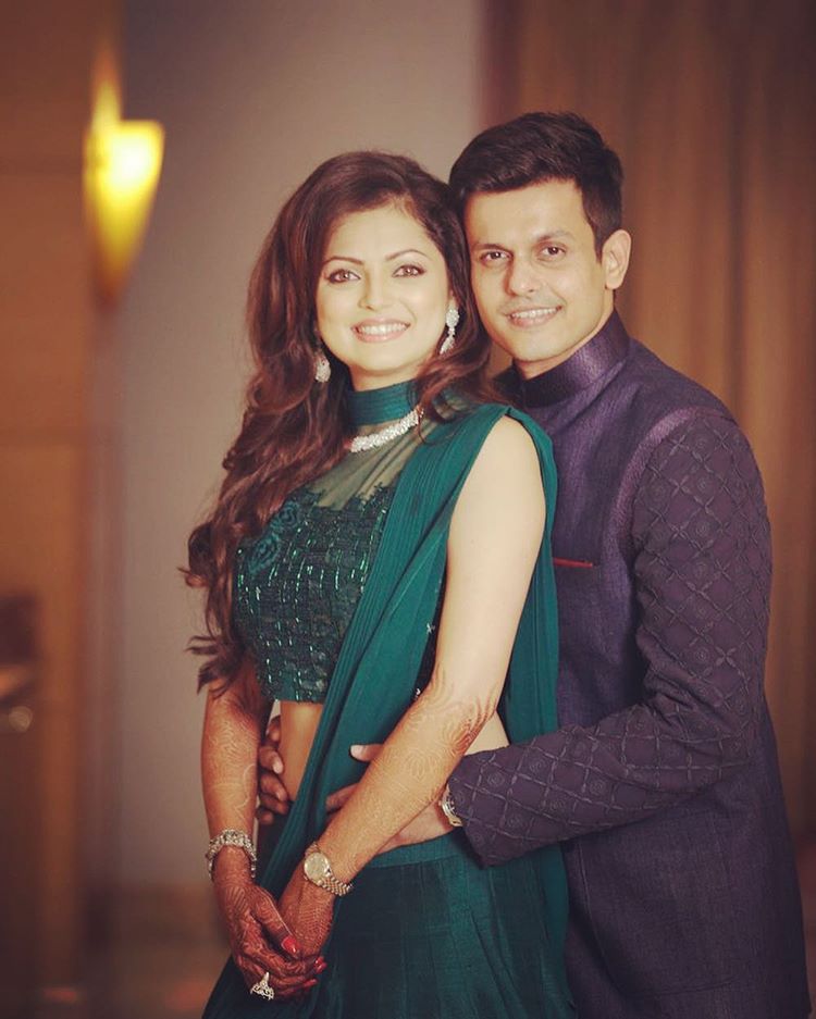Niraj Khemka Latest Updates Hd Images News Family Today Updates News Go Profile All Celeb Profiles Tollywood Bollywood Kollywood Hollywood Go Profiles Drashti dhami tied the knot with her beau neeraj khemka in a traditional hindu ceremony held in mumbai yesterday. niraj khemka latest updates hd images