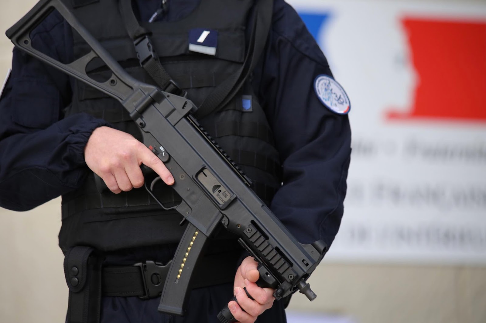 Спецслужбы франции. French Police. French Police Arrests. Intelligence Agency France.