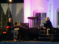 Roedelius & Michou Friesz @ More Ohr Less 2017 / photo S. Mazars Roedelius & Michou Friesz @ More Ohr Less 2017 / photo S. Mazars