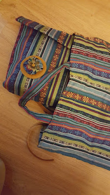 DIY Felt Lined Clutch with matching gift bag DIY Felt Lined Clutch with matching gift bag