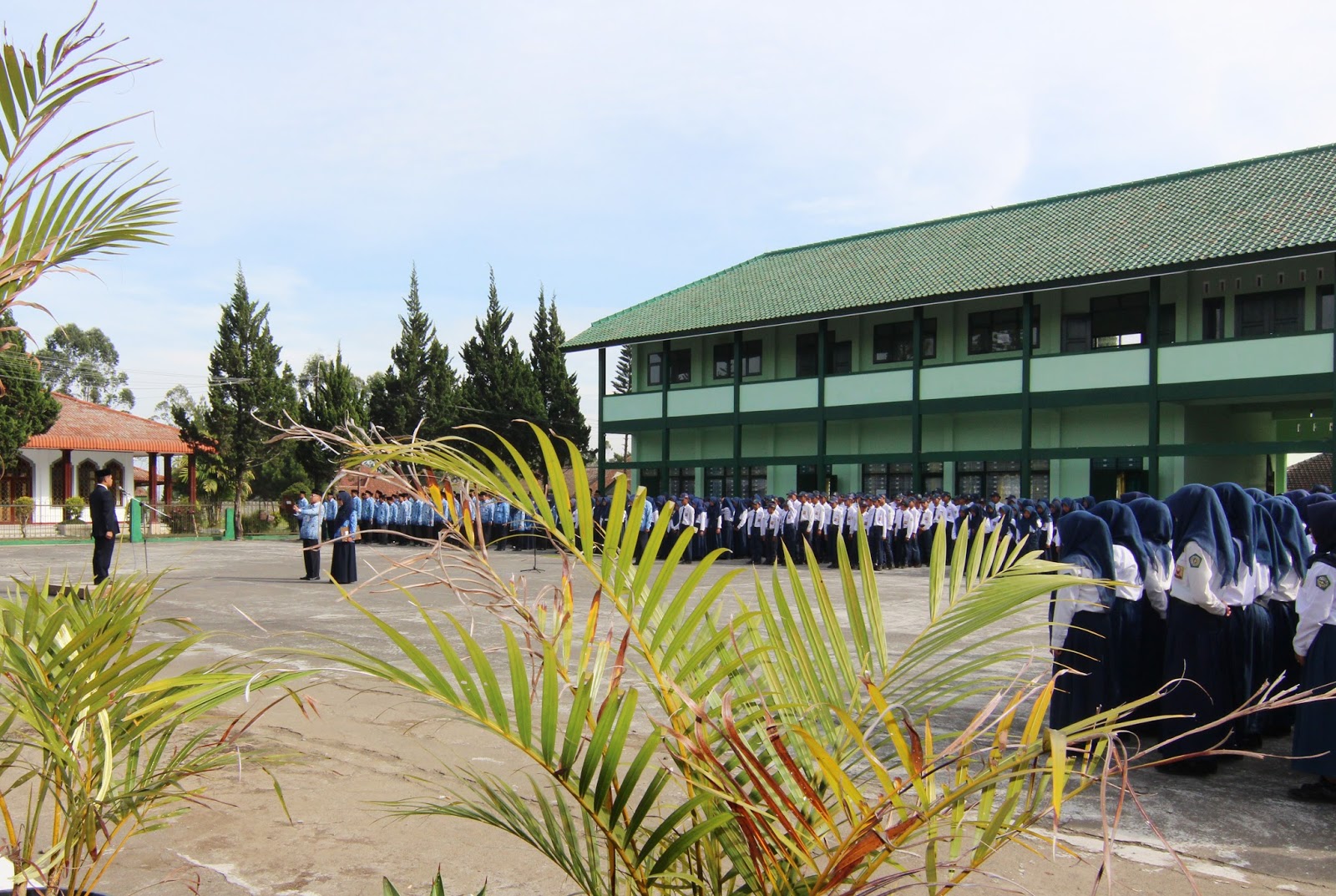 MBAH GURU KOPENG MTs NEGERI NGABLAK HARI INI