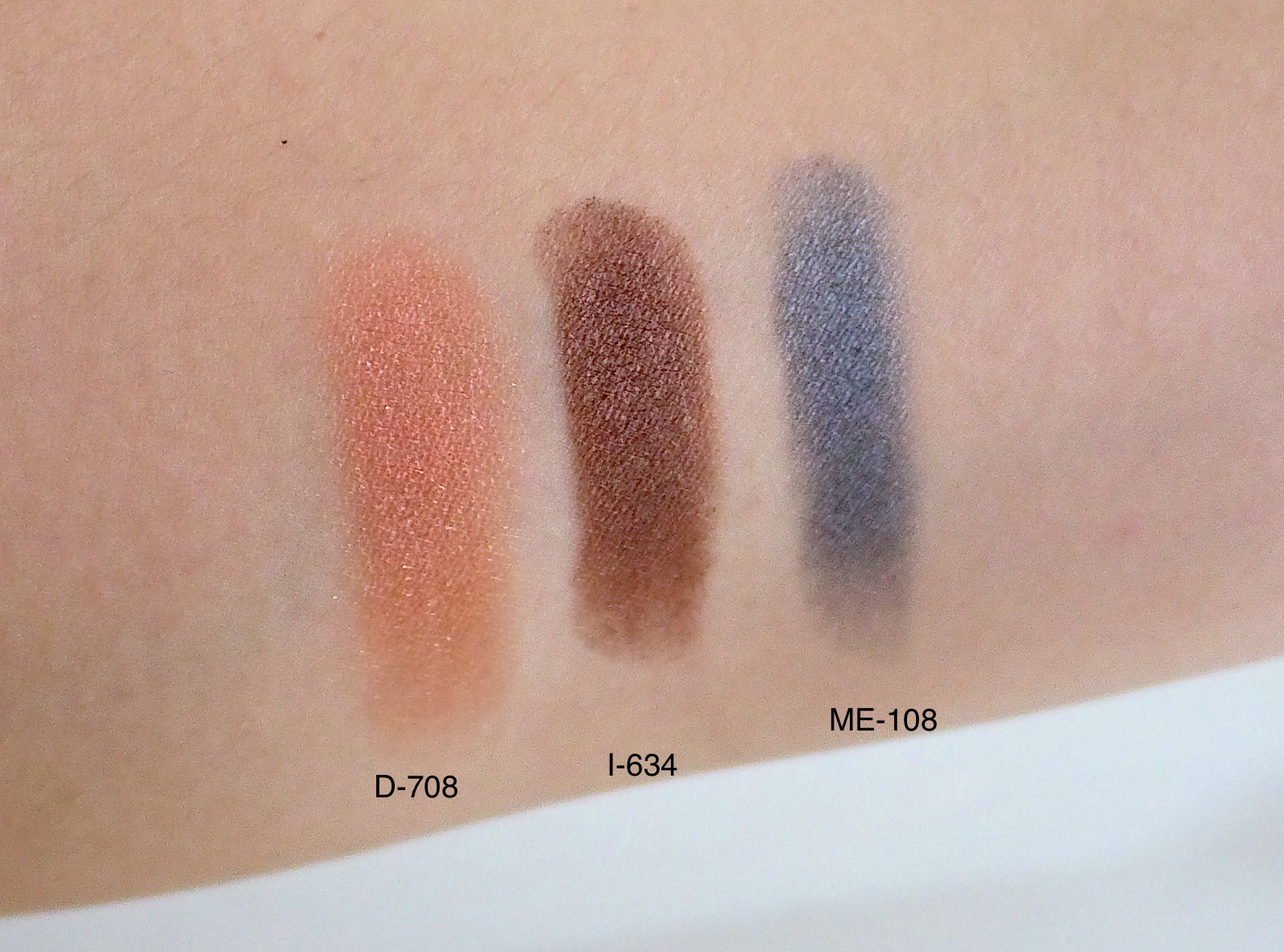 Make Up For Ever Artist Shadow ME108 I634 D708 swatch