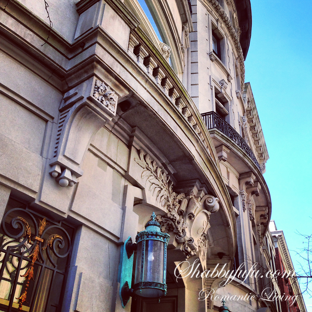 Fabulous Girl's Weekend In New York City architectural details nyc