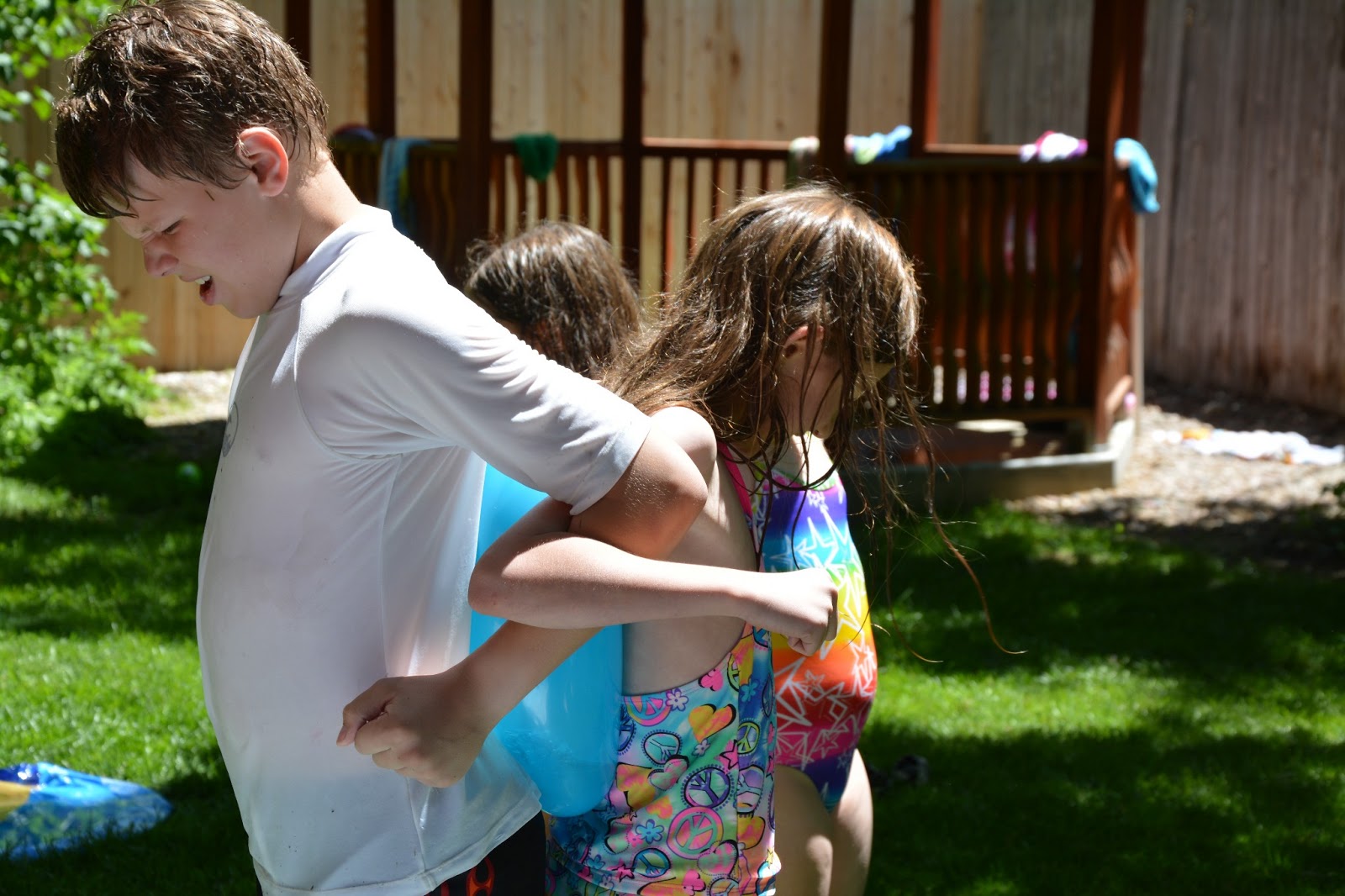 the-bradley-family-blog-summer-swim-party