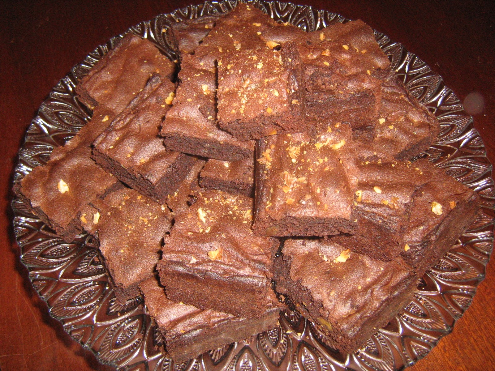 NomNom Nosh Indulgent chocolate fudge brownies with pecans