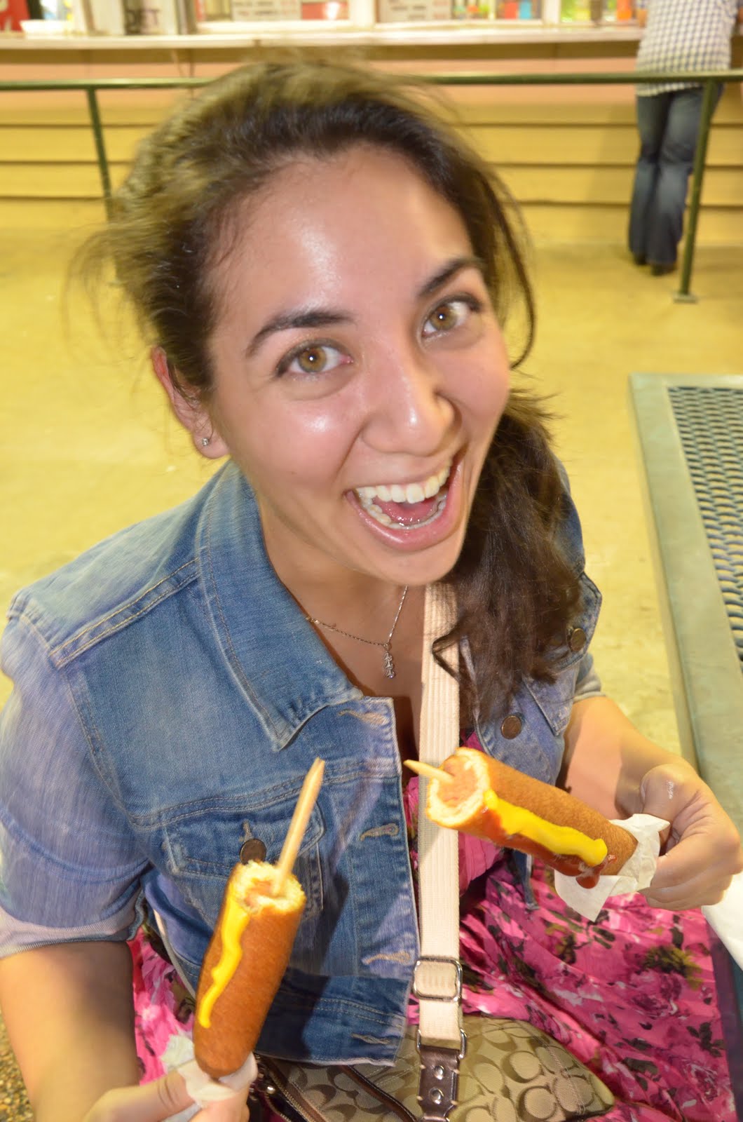 the-quest-to-find-houston-s-best-onion-rings-fort-bend-county-fair