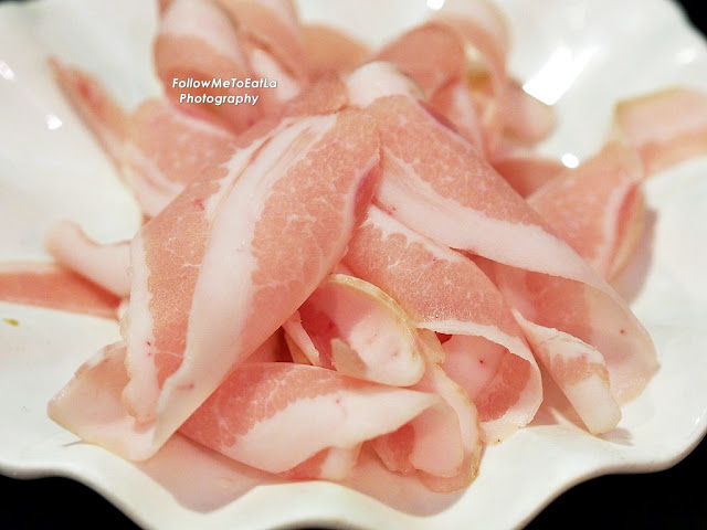 Fresh Pork Neck Slices RM 16.90